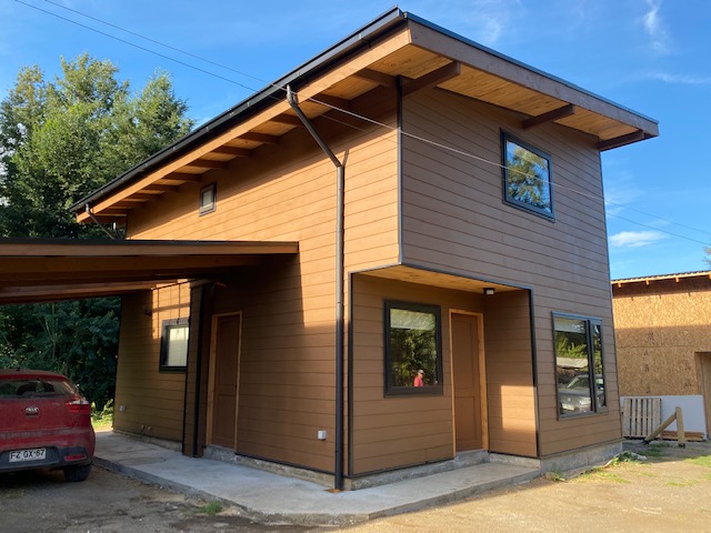 Pucón Arriendo casa año corrido 3 dormitorios, 2 baños, garaje, bodega